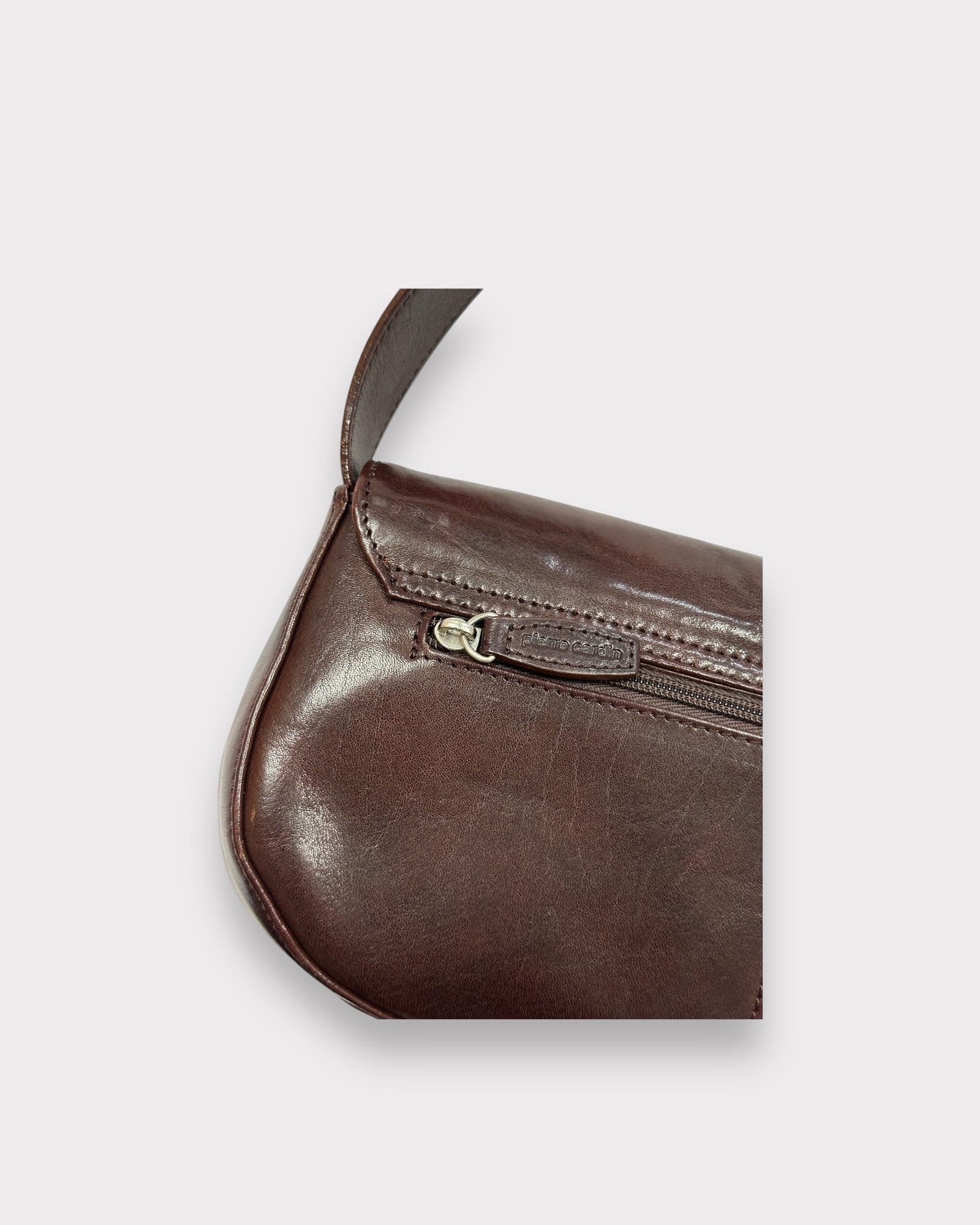 Sac Pierre Cardin couleur bourgogne années 90 Vintage Club Paris